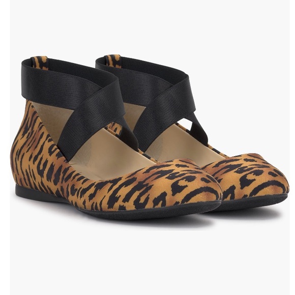 Jessica Simpson Mandayss Ankle Strap Ballet Flat in Tiger Print Sz 8 - Picture 1 of 9